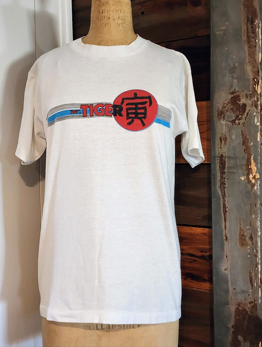 Vintage Asics Tiger Graphic Crewneck T-Shirt
